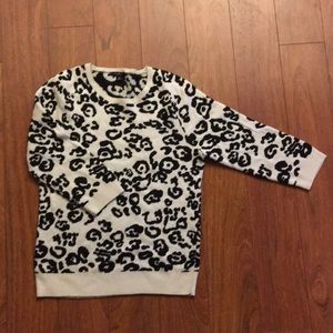 Leopard sweater- white and black